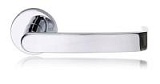 Ручка POLAR 6/0321 (наруж.) для сплошных дверей толщиной 44-61 мм, латунь матовохромированная (упако